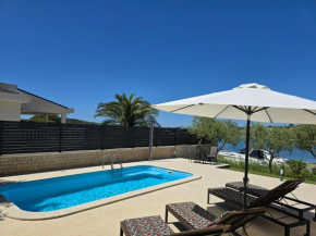 Olive garden, apartment with a private pool